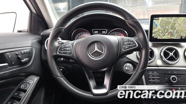 Mercedes-Benz GLA-Class GLA200 d