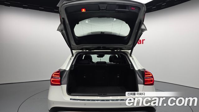 Mercedes-Benz GLA-Class GLA200 d