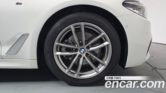 BMW 5-Series 520d M Sport Package Plus