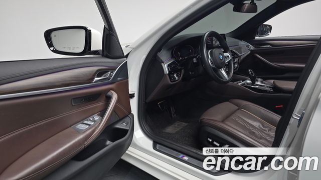 BMW 5-Series 520d M Sport Package Plus