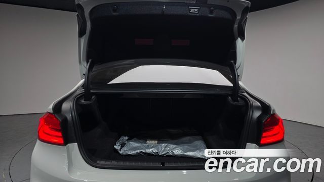 BMW 5-Series 520d M Sport Package Plus