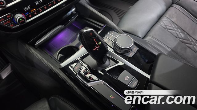 BMW 5-Series 520d Luxury Plus