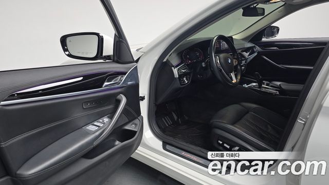 BMW 5-Series 520d Luxury Plus