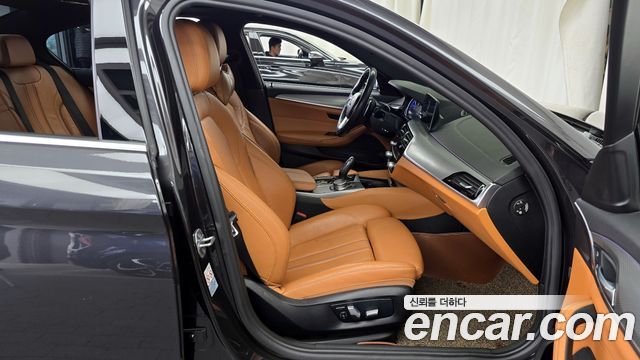 BMW 5-Series 520d xDrive M Sport Package