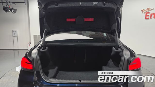BMW 5-Series 520i M Sport