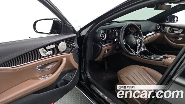 Mercedes-Benz E-Class E450 4MATIC Exclusive
