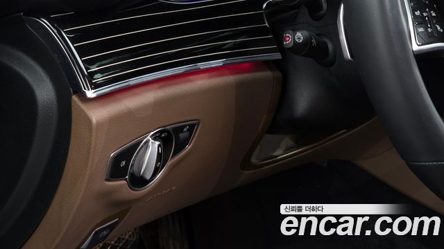 Mercedes-Benz E-Class E450 4MATIC Exclusive