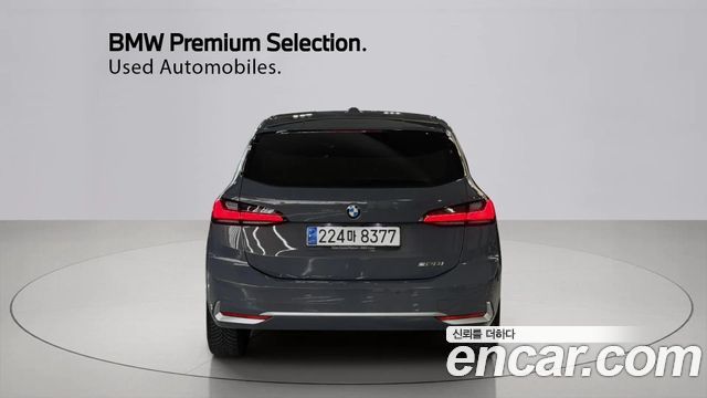 BMW 2-Series 220i Luxury