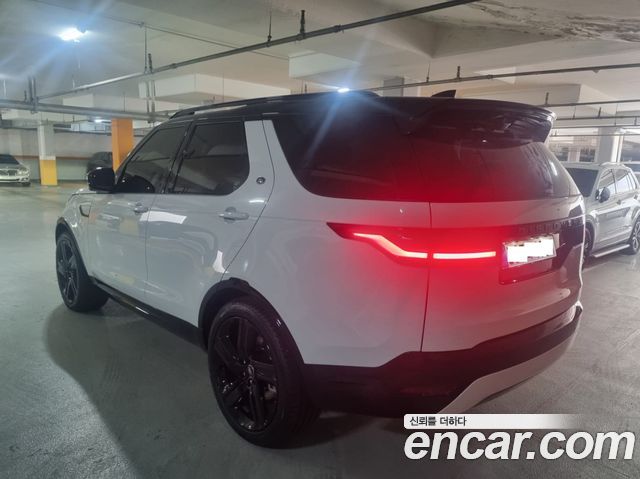 Land Rover Discovery D350 Dynamic HSE