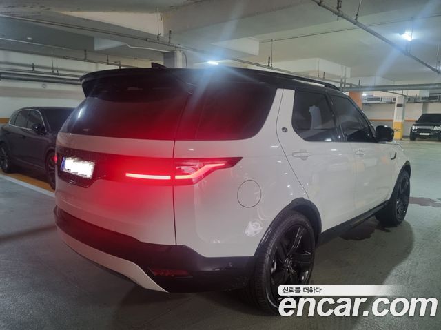 Land Rover Discovery D350 Dynamic HSE
