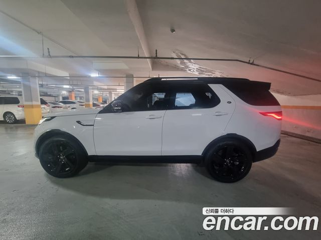 Land Rover Discovery D350 Dynamic HSE
