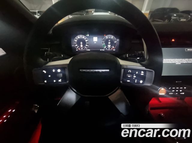 Land Rover Discovery D350 Dynamic HSE