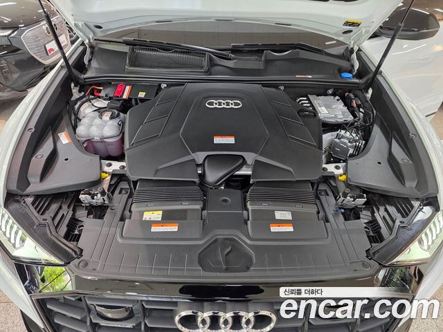 Audi Q8 55 TFSI Quattro Premium