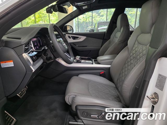 Audi Q8 55 TFSI Quattro Premium
