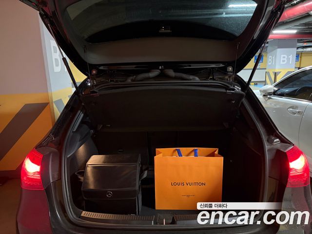 Mercedes-Benz A-Class A220 Hatchback