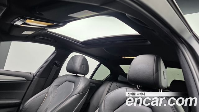 BMW 5-Series 530i xDrive M Sport Package
