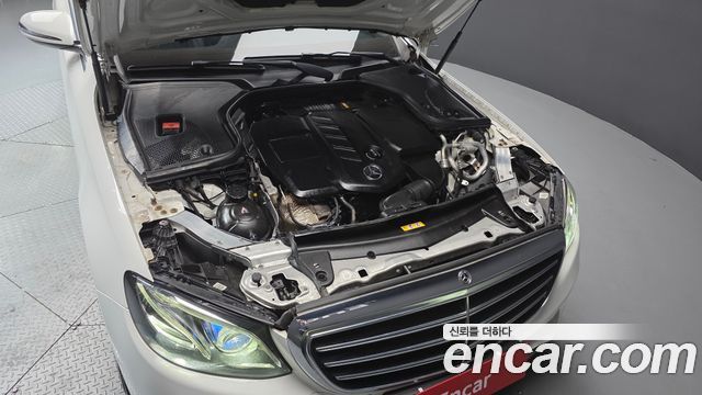 Mercedes-Benz E-Class E220d 4MATIC Exclusive