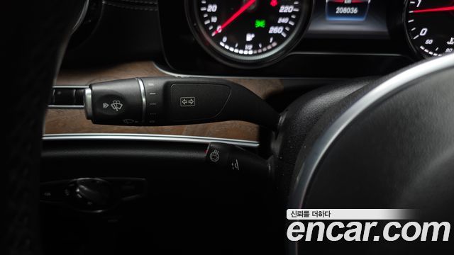 Mercedes-Benz E-Class E220d 4MATIC Exclusive