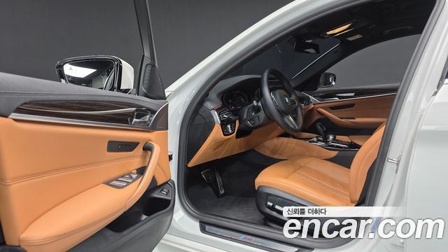 BMW 5-Series 520i M Sport