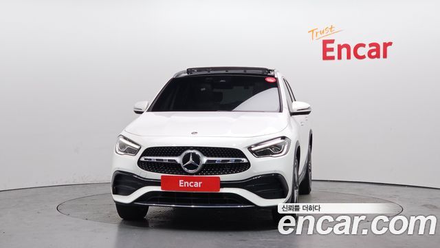 Mercedes-Benz GLA-Class GLA250 4MATIC