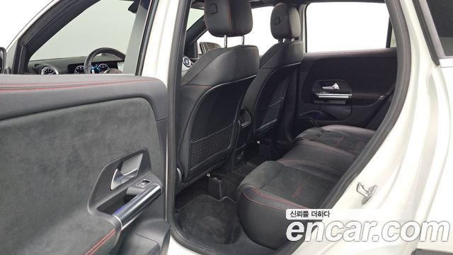 Mercedes-Benz GLA-Class GLA250 4MATIC