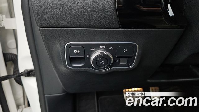 Mercedes-Benz GLA-Class GLA250 4MATIC