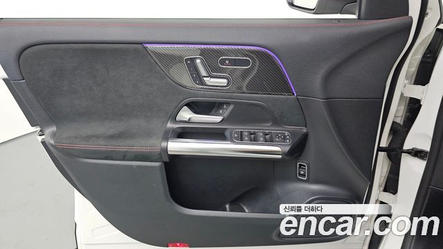 Mercedes-Benz GLA-Class GLA250 4MATIC