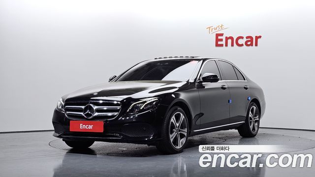 Mercedes-Benz E-Class E300 4MATIC Avnatgarde