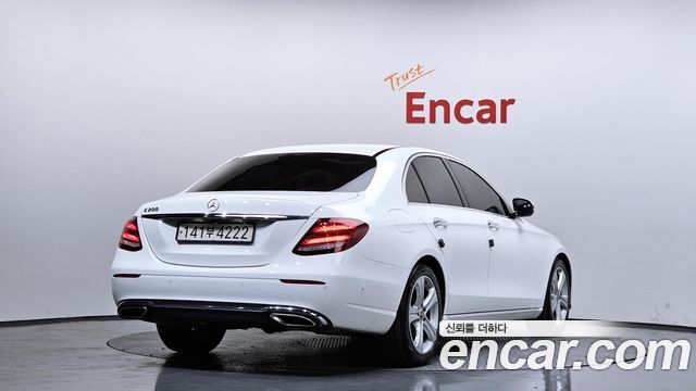 Mercedes-Benz E-Class E200 Avantgarde