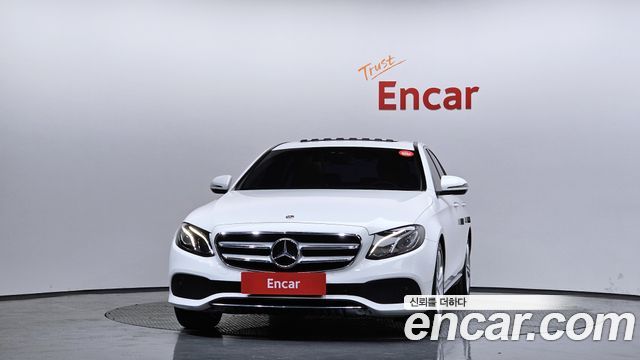 Mercedes-Benz E-Class E200 Avantgarde