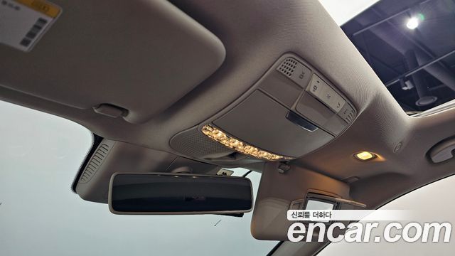 Mercedes-Benz E-Class E200 Avantgarde