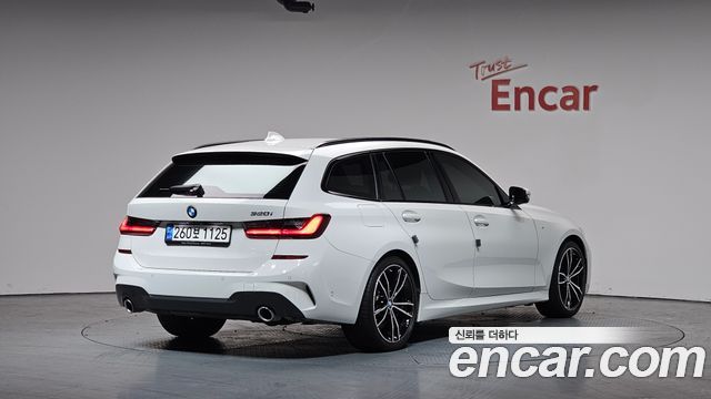 BMW 3-Series 320i Touring M Sports