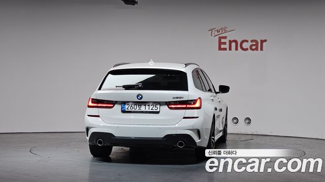 BMW 3-Series 320i Touring M Sports
