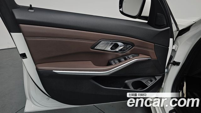 BMW 3-Series 320i Touring M Sports