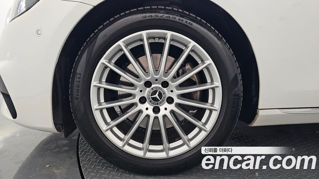 Mercedes-Benz E-Class E250 Avantgarde