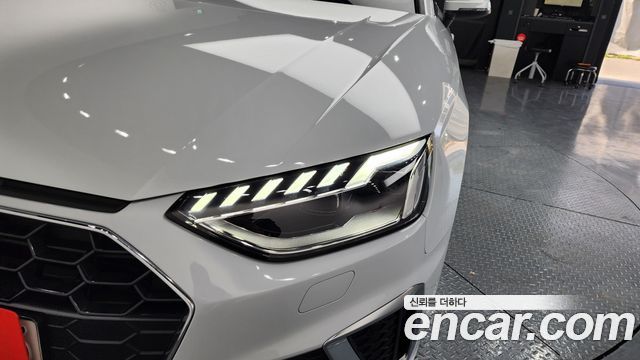 Audi A4 40 TFSI Premium