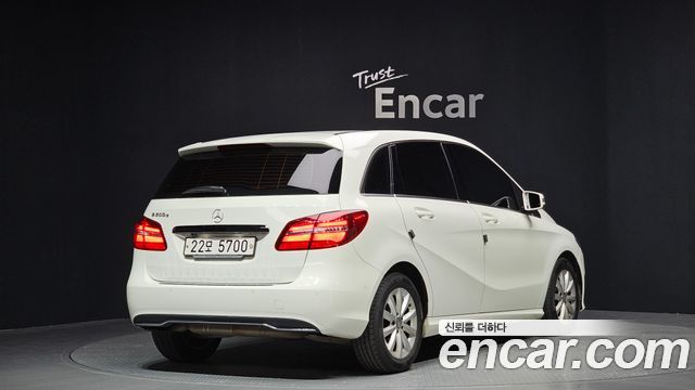 Mercedes-Benz B-Class B200 d
