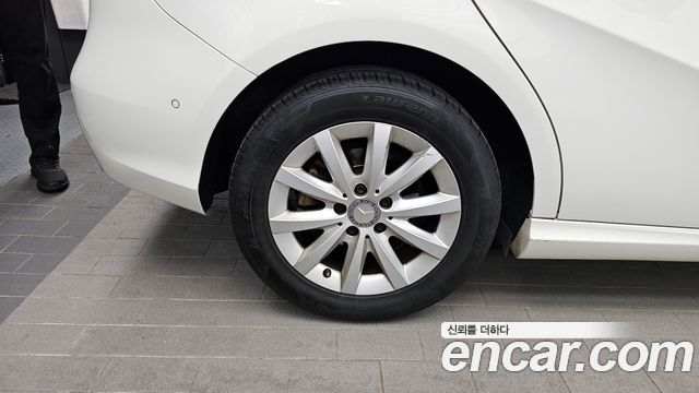 Mercedes-Benz B-Class B200 d