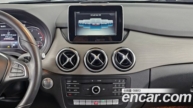 Mercedes-Benz B-Class B200 d