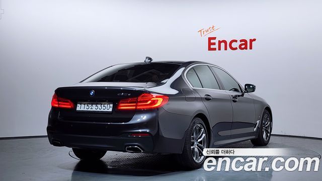 BMW 5-Series 530e M Sport