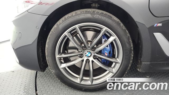 BMW 5-Series 530e M Sport