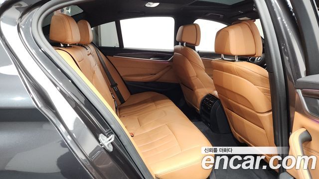 BMW 5-Series 530e M Sport