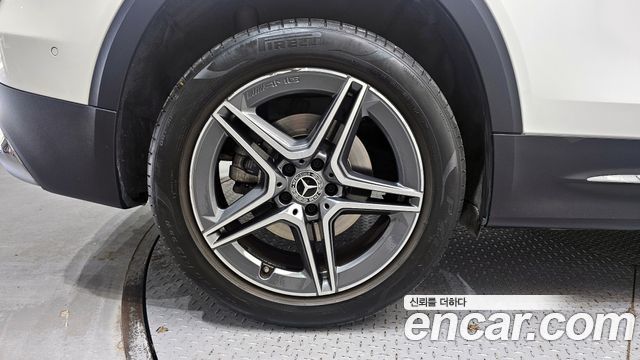 Mercedes-Benz GLB-Class GLB250 4MATIC