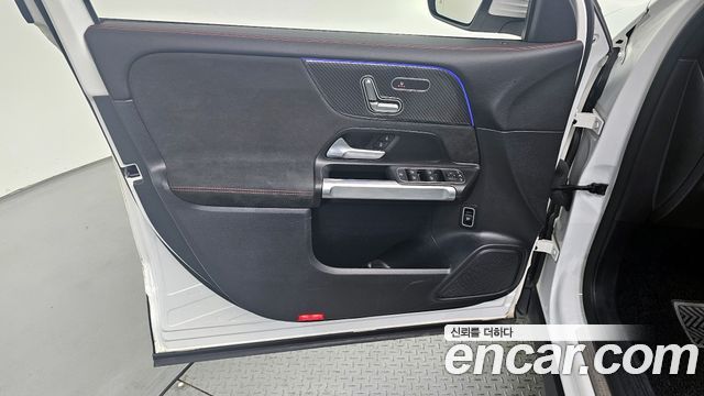 Mercedes-Benz GLB-Class GLB250 4MATIC