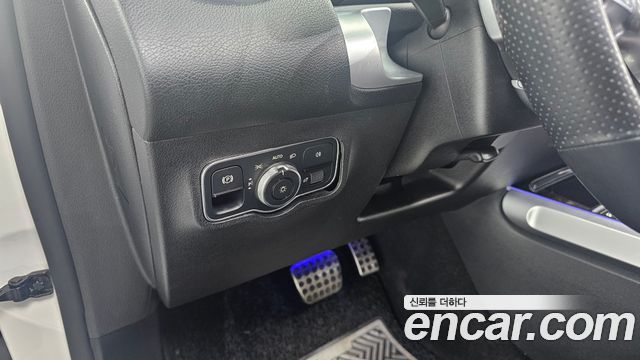 Mercedes-Benz GLB-Class GLB250 4MATIC