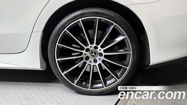 Mercedes-Benz CLS-Class CLS450 4MATIC AMG Line