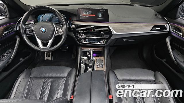 BMW 5-Series 530i M Sport Package Plus