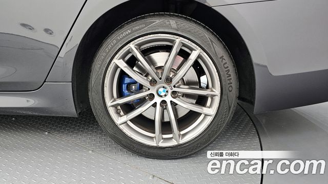 BMW 5-Series 530i M Sport Package Plus