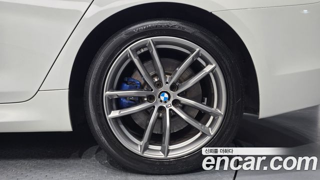 BMW 5-Series 530i M Sport Package Plus