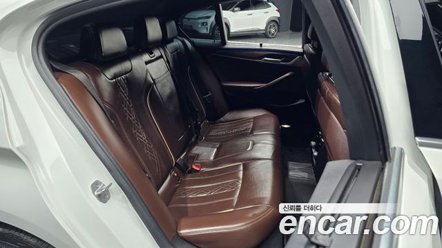 BMW 5-Series 530i M Sport Package Plus